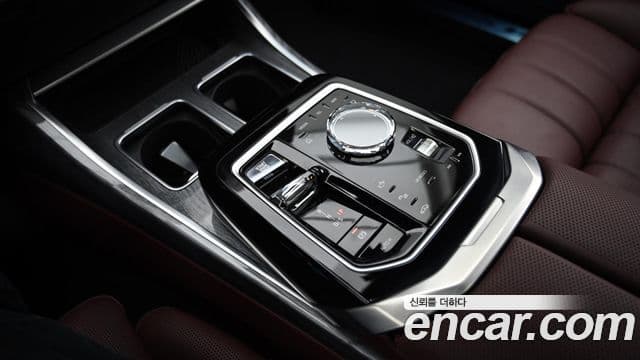 BMW 7시리즈 (G70) 740d xDrive M Sport, 2024 9