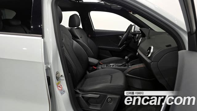 Audi Q2 Premium, 2023 10