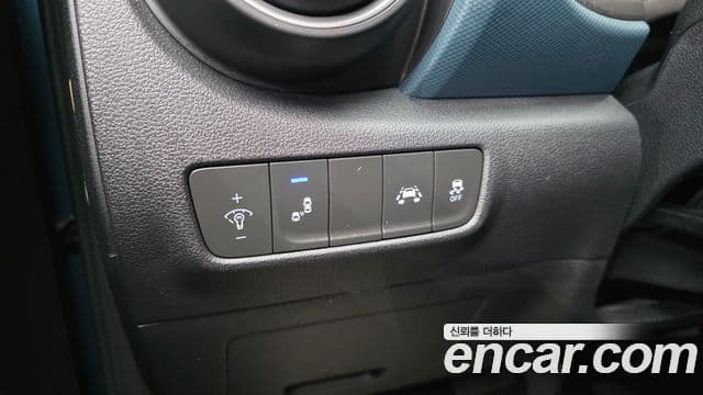 Hyundai Kona Premium, 2018 17