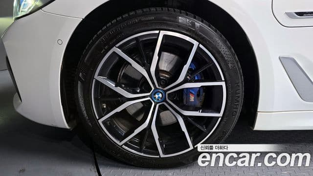 BMW 5시리즈 (G30) 530e M Sport, 2022 все фото