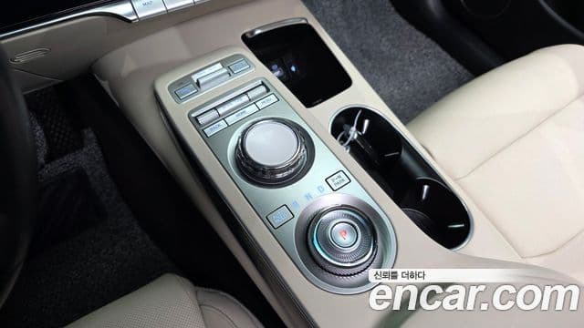 Genesis GV70, 2022 9