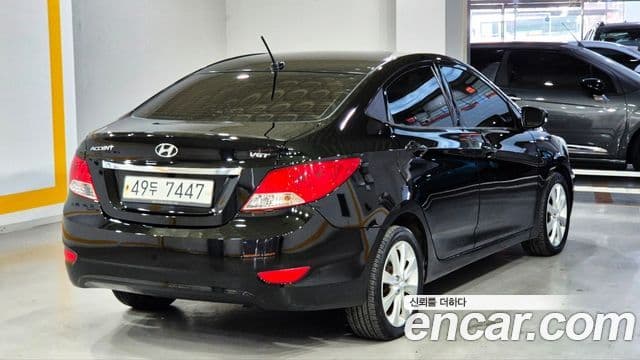 Hyundai Accent(новый кузов / новое поколение) Premier, 2012 6