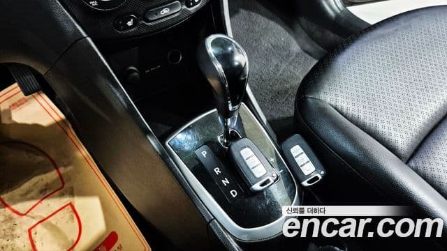 Hyundai Accent(новый кузов / новое поколение) Premier, 2012 11