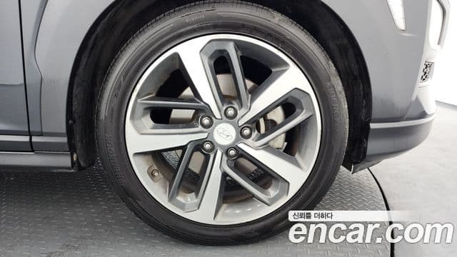 Hyundai Kona Modern Art, 2018 все фото