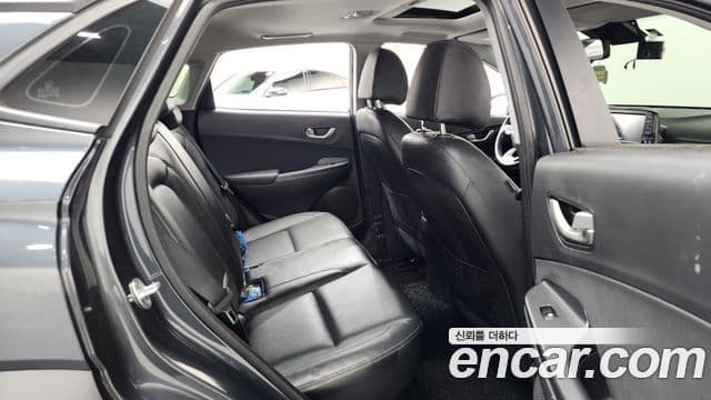 Hyundai Kona Modern Art, 2018 12