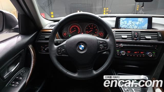 BMW 3시리즈 (F30), 2015 13