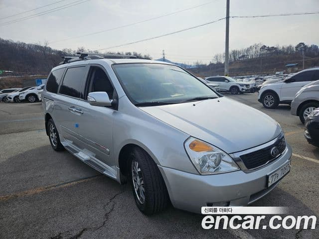 Kia Carnival R топовая версия, 2013 2