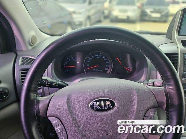 Kia Carnival R топовая версия, 2013 8
