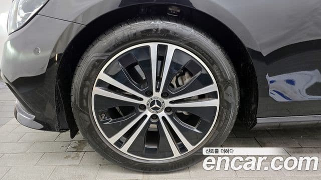 Mercedes-Benz E-класс W213 Avantgarde, 2021 все фото