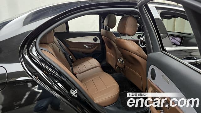 Mercedes-Benz E-класс W213 Avantgarde, 2021 12