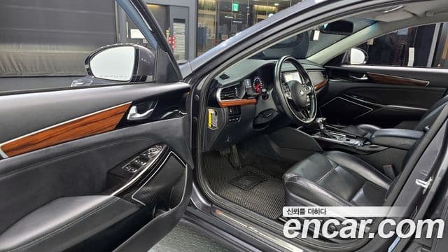 Kia All New K7 Prestige, 2016 11