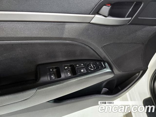 Hyundai Avante AD 1.6 GDI Value Plus, 2017 9