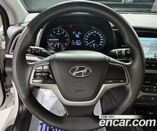 Hyundai Avante AD 1.6 GDI Value Plus, 2017 11