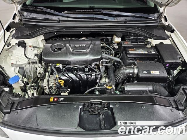 Hyundai Avante AD 1.6 GDI Value Plus, 2017 19