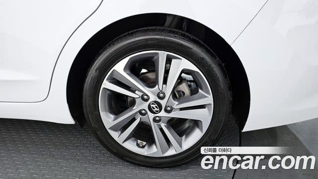 Hyundai Avante AD 1.6 GDI Smart, 2018 все фото