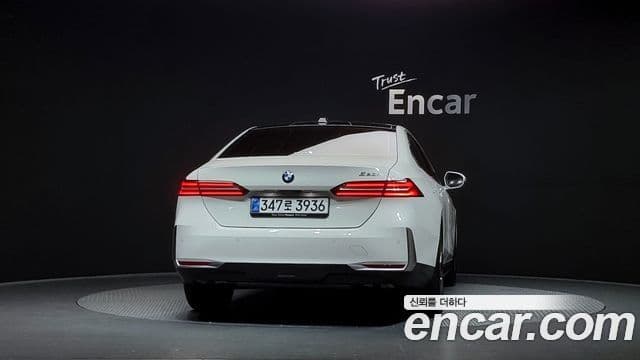 BMW 5시리즈 (G60), 2025 4