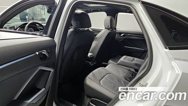 Audi Q3 (F3) 40 TFSI Quattro Premium Sportback, 2025 11