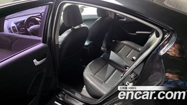 Kia K3 Trendy, 2015 11