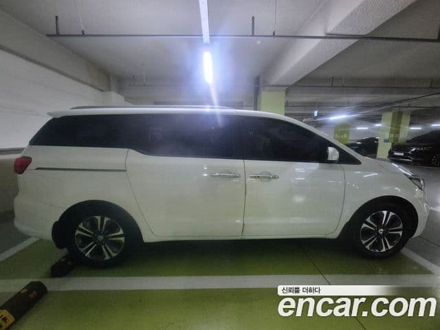 Kia The / новый New Carnival Luxury, 2019 1