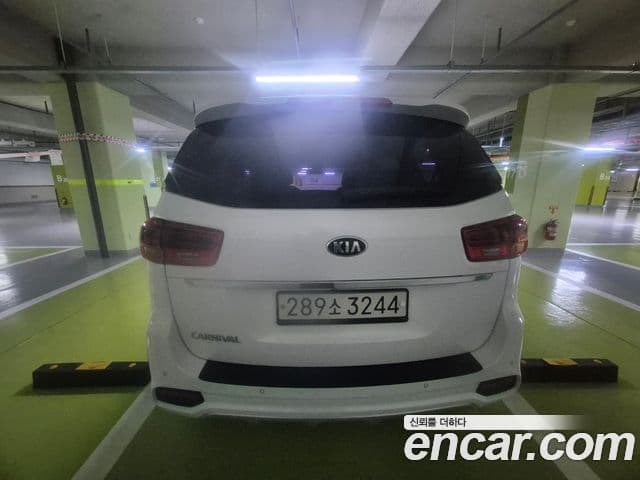 Kia The / новый New Carnival Luxury, 2019 4
