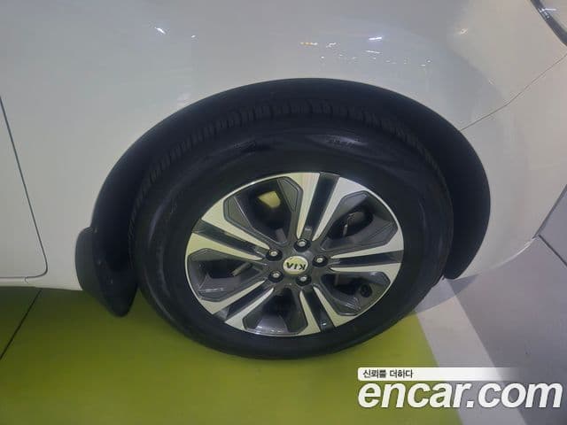 Kia The / новый New Carnival Luxury, 2019 все фото