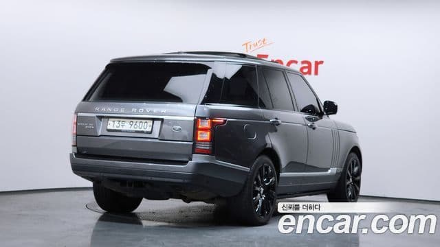 Land Rover Range Rover 4세대 4.4 SDV8 Vogue SE дизель, 2015 2