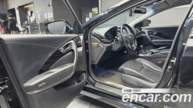 Hyundai Grandeur HG Modern, 2014 11