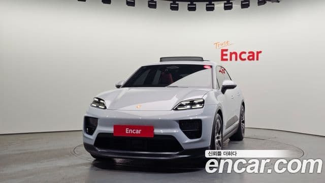 Porsche Macan EV базовый 4, 2025 3