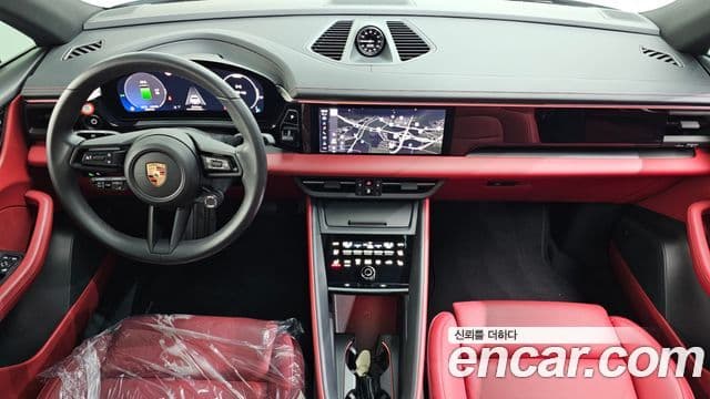 Porsche Macan EV базовый 4, 2025 7