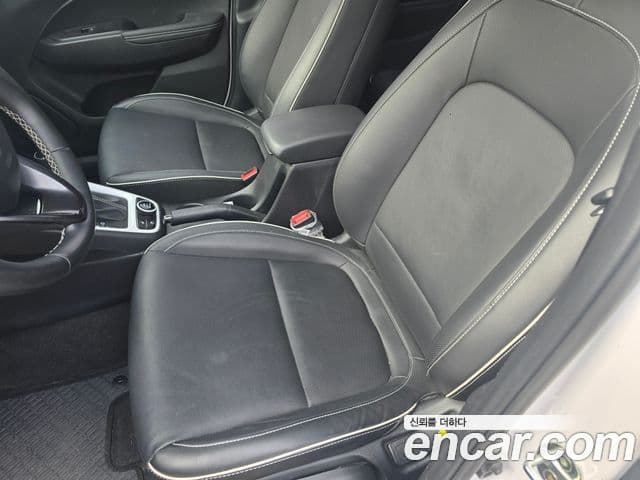 Hyundai Venue 1.6 Flux, 2021 7