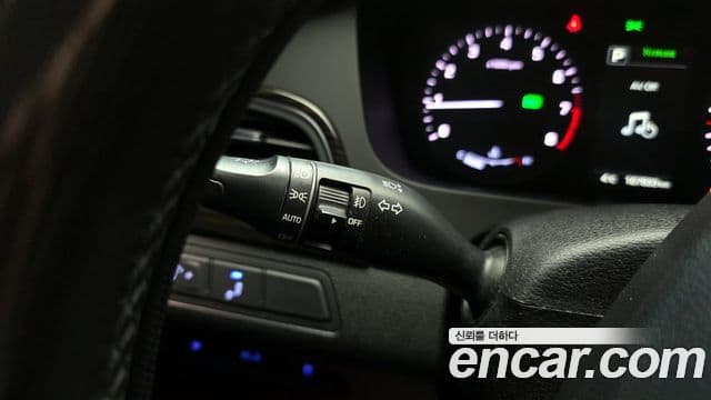 Hyundai LF Sonata Special, 2016 16