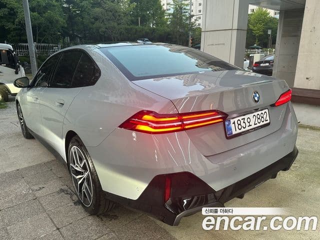 BMW 5시리즈 (G60) 520i M Sport, 2025 6