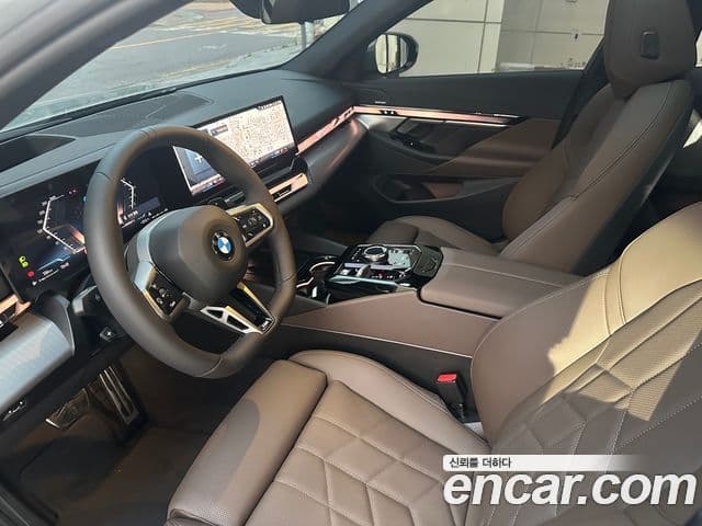 BMW 5시리즈 (G60) 520i M Sport, 2025 8