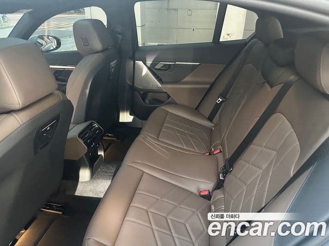 BMW 5시리즈 (G60) 520i M Sport, 2025 11