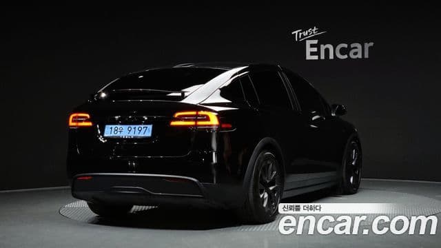 Tesla модель X Plaid, 2023 2