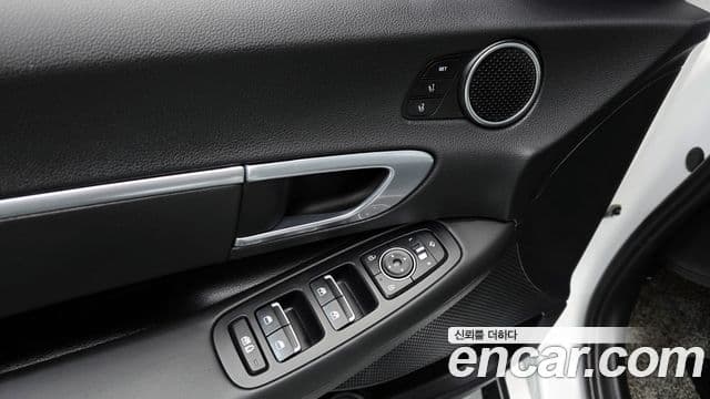 Hyundai Sonata (DN8) Premium Family, 2021 11