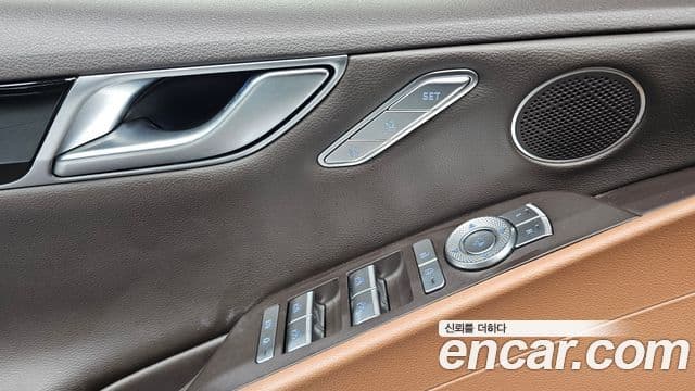 Genesis G80 (RG3) бензин 2.5 турбо AWD, 2022 12