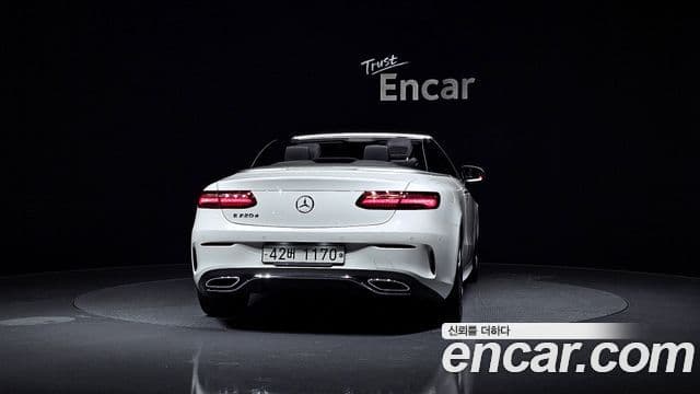 Mercedes-Benz E-класс W213 E220d кабриолет, 2018 4