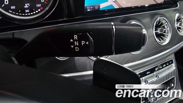 Mercedes-Benz E-класс W213 E220d кабриолет, 2018 9