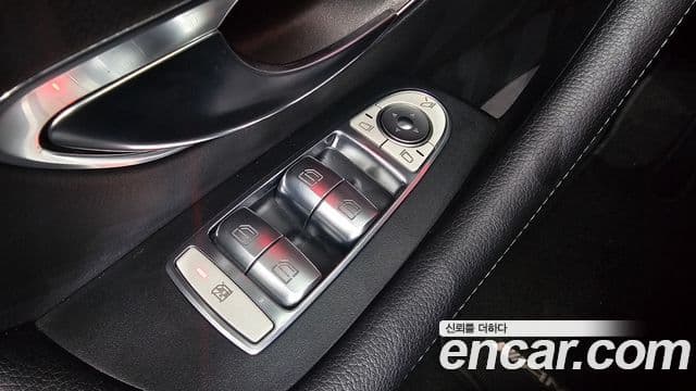 Mercedes-Benz E-класс W213 E220d кабриолет, 2018 16