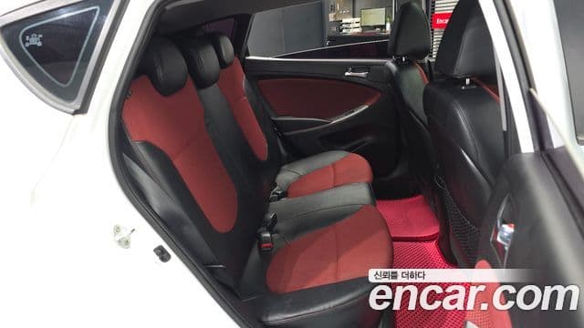 Hyundai Accent(новый кузов / новое поколение) Premium, 2015 12