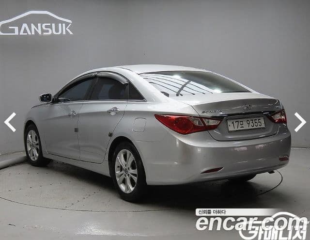 Hyundai YF Sonata люксовая версия, 2011 3