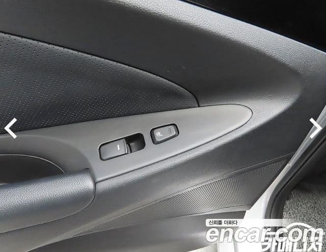 Hyundai YF Sonata люксовая версия, 2011 9