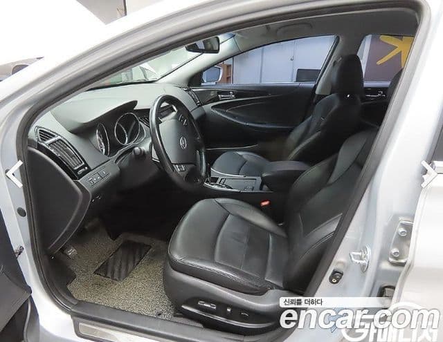 Hyundai YF Sonata люксовая версия, 2011 11