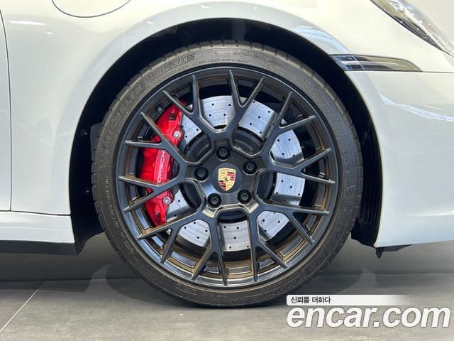 Porsche 911 (992) Carrera 4 GTS кабриолет, 2023 8