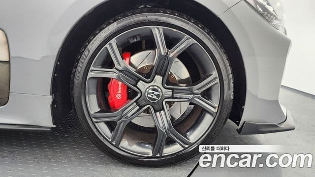 Kia 스팅어 GT, 2019 все фото