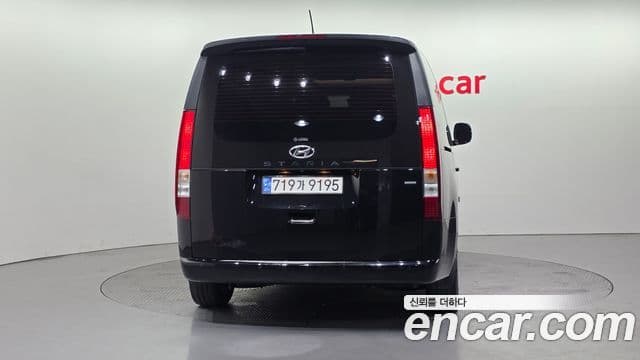Hyundai Staria Modern, 2024 4
