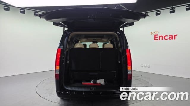 Hyundai Staria Modern, 2024 20