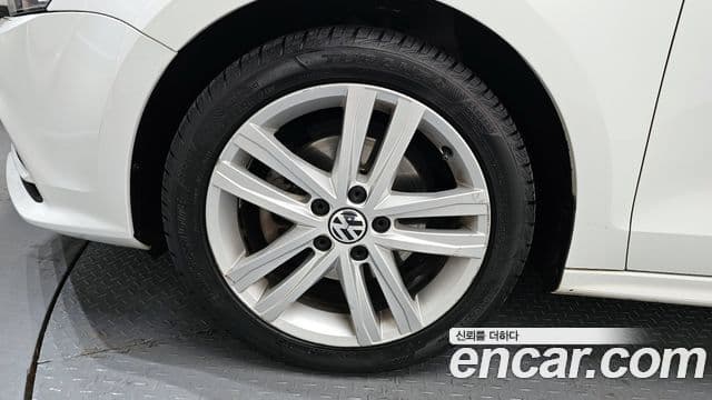 Volkswagen New Jetta 6세대, 2015 все фото