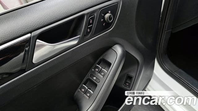 Volkswagen New Jetta 6세대, 2015 14